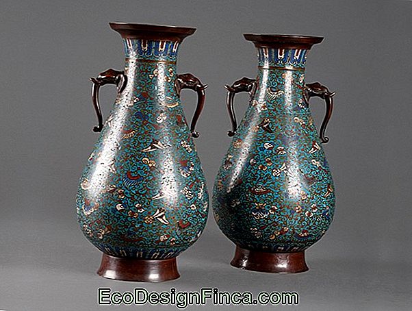 Vases Avec Des Objets De Cuisine Vases Avec Des Objets De Cuisine