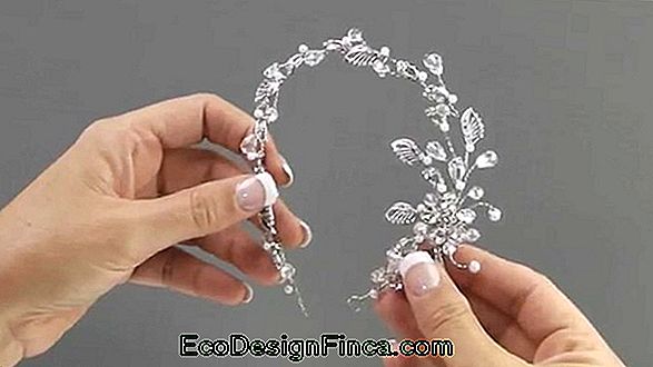„Tiara Of Wire And Accounts“. Mažoji Partijos Alegorija! „Tiara Of Wire And Accounts“. Mažoji Partijos Alegorija!