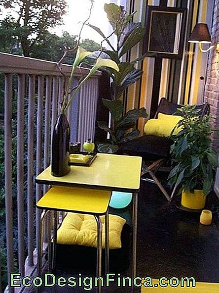tafels voor klein geel balkon