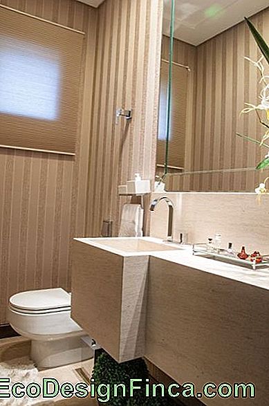 Salles de bains décorées: plus de 80 idées et inspirations étonnantes! - idées papier peint à rayures