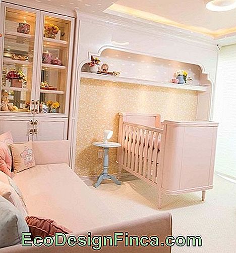 bebek pembe yatak odası