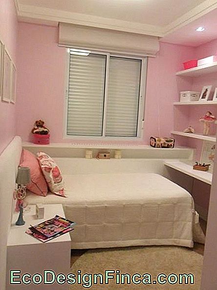 baltas ir rožinis miegamasis