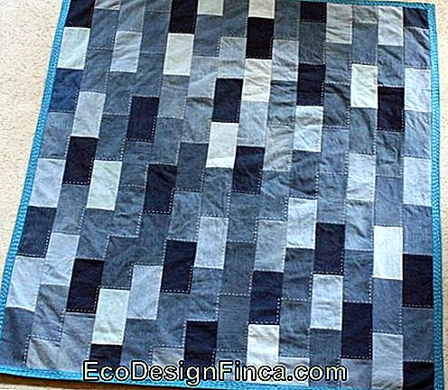Jeans patchwork with blue border
