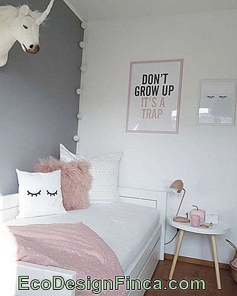 Einfaches und kleines Zimmer im Tumblr-Stil