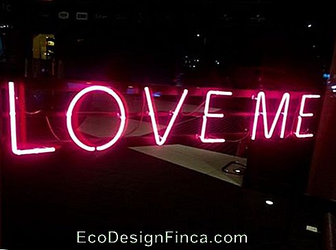Leuchtschild / Neon - 70 schöne Ideen für Dekoration & Tutorial DIY!: schöne