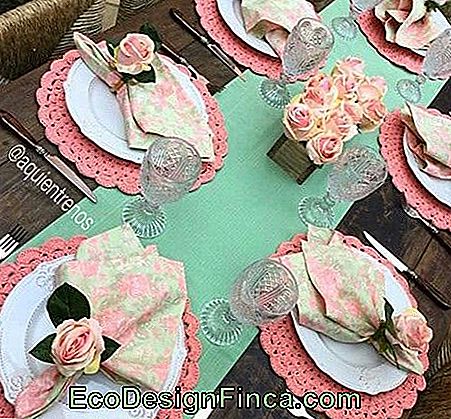 rosa bordløbere bord