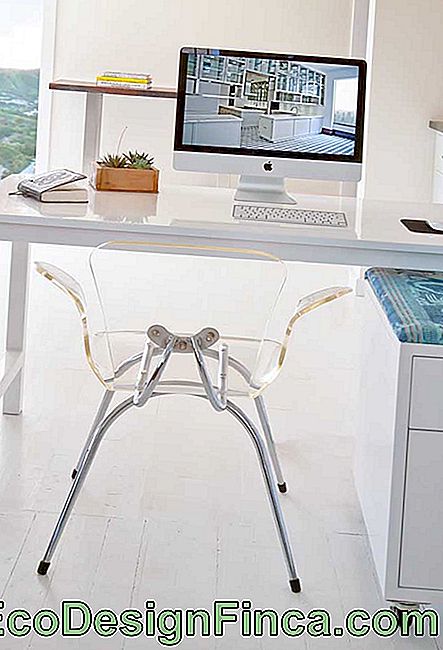 For et rent kontor, intet bedre end en gennemsigtig akryl stol