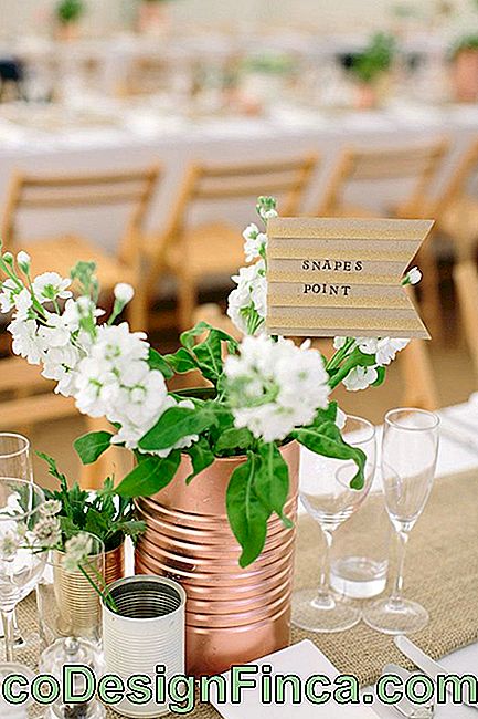 Vases en verre à la décoration de mariage simple