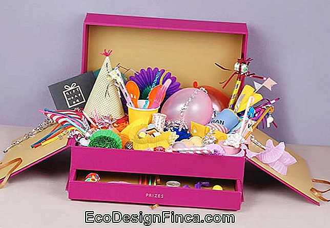 Organization: party in the box with drawer
