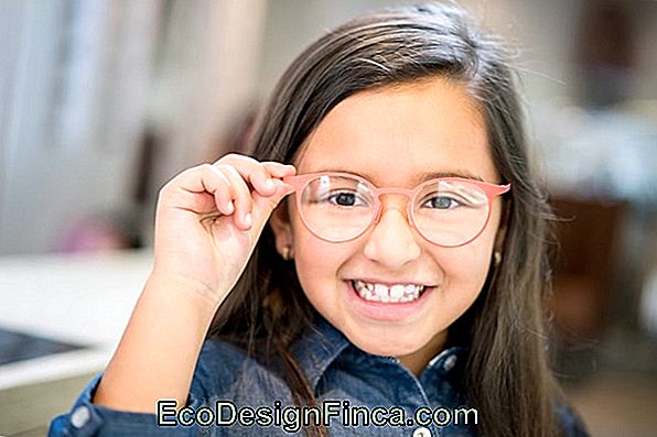 How To Know If Your Child Needs Glasses