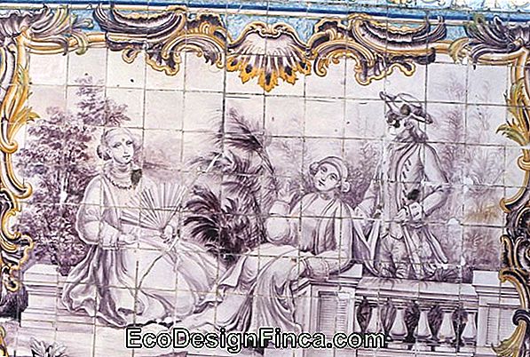 Pintura De La Plantilla Azulejos De Estilo Portugués En Bolsa De Tela Cruzada